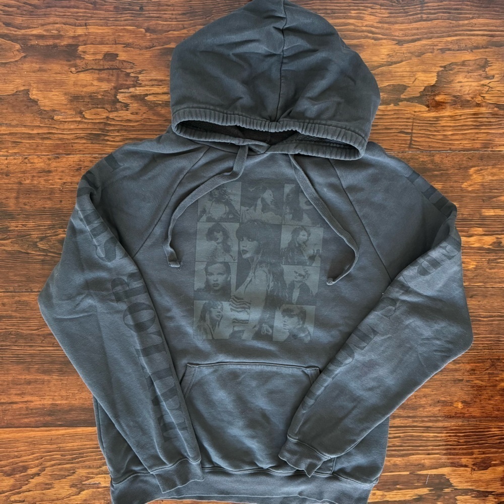 Taylor Swift Eras Tour Through LA Hoodie - Size M - Charcoal